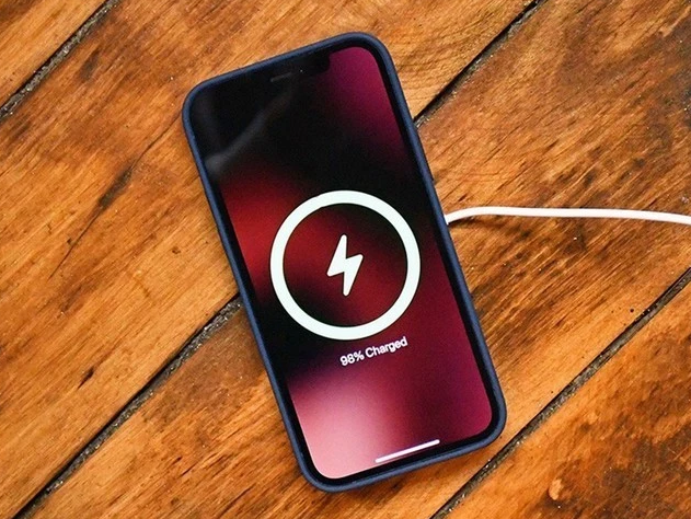 津南苹果手机维修分享iPhone 12可以随便充电吗 